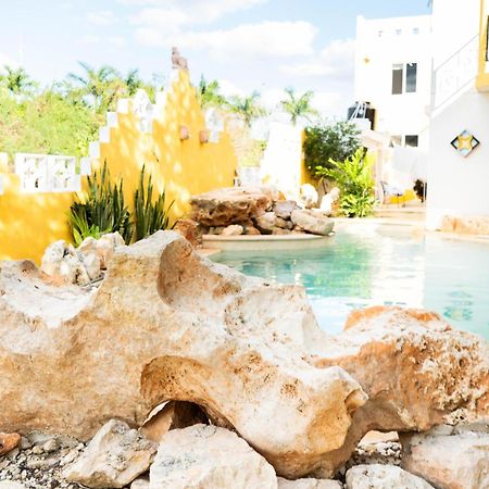 Buenosdias Izamal Bed & Breakfast ภายนอก รูปภาพ