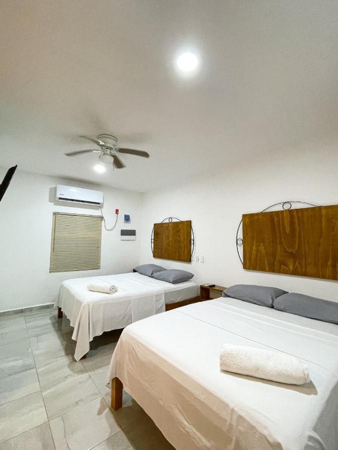 Buenosdias Izamal Bed & Breakfast ภายนอก รูปภาพ