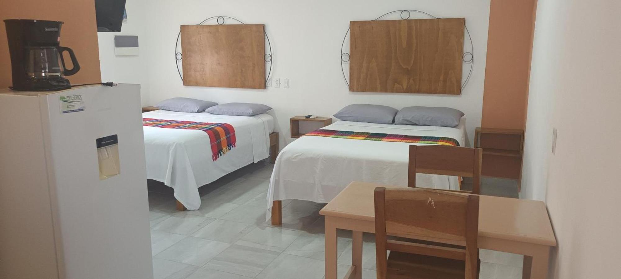Buenosdias Izamal Bed & Breakfast ภายนอก รูปภาพ