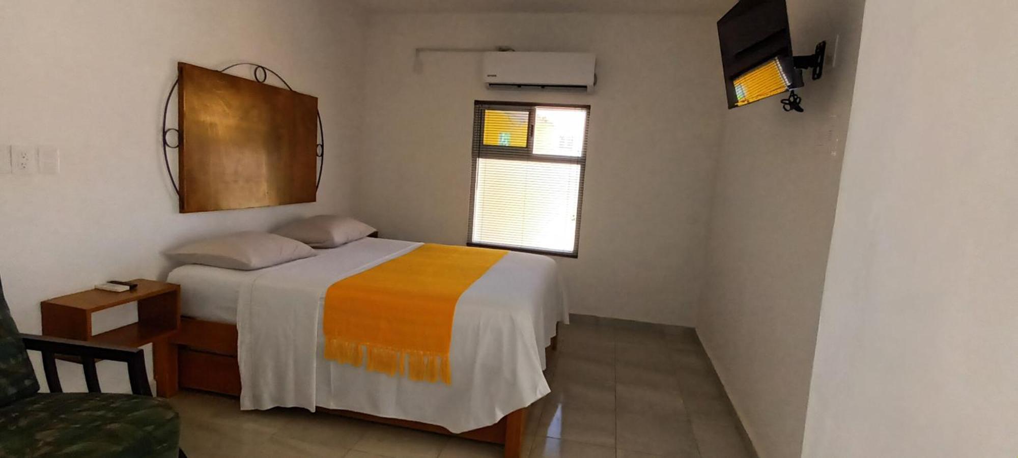 Buenosdias Izamal Bed & Breakfast ภายนอก รูปภาพ