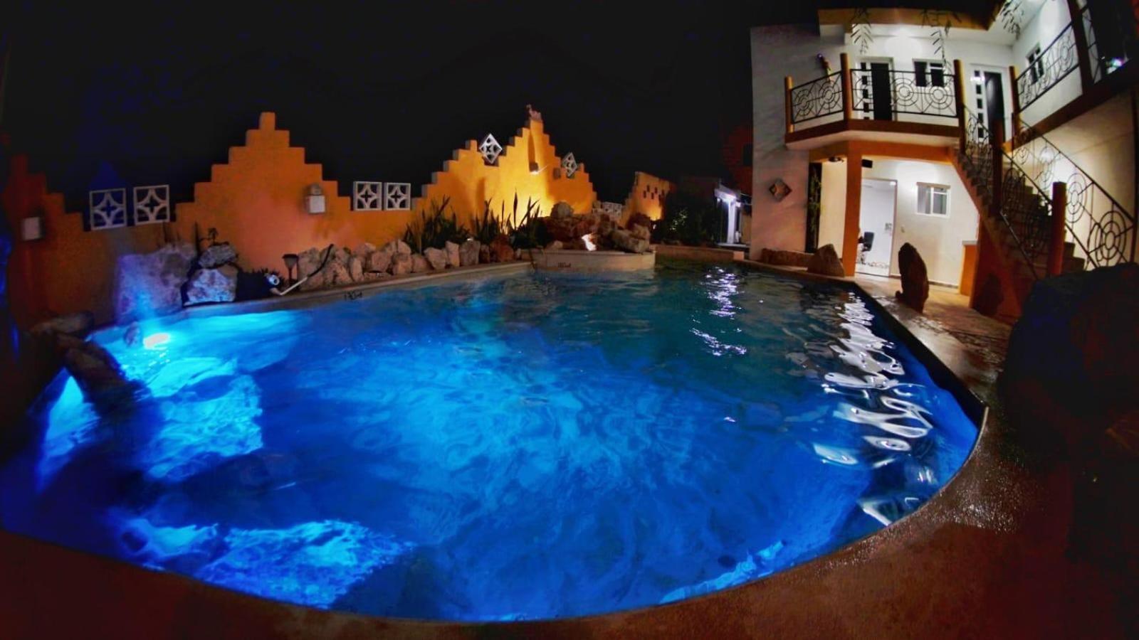 Buenosdias Izamal Bed & Breakfast ภายนอก รูปภาพ