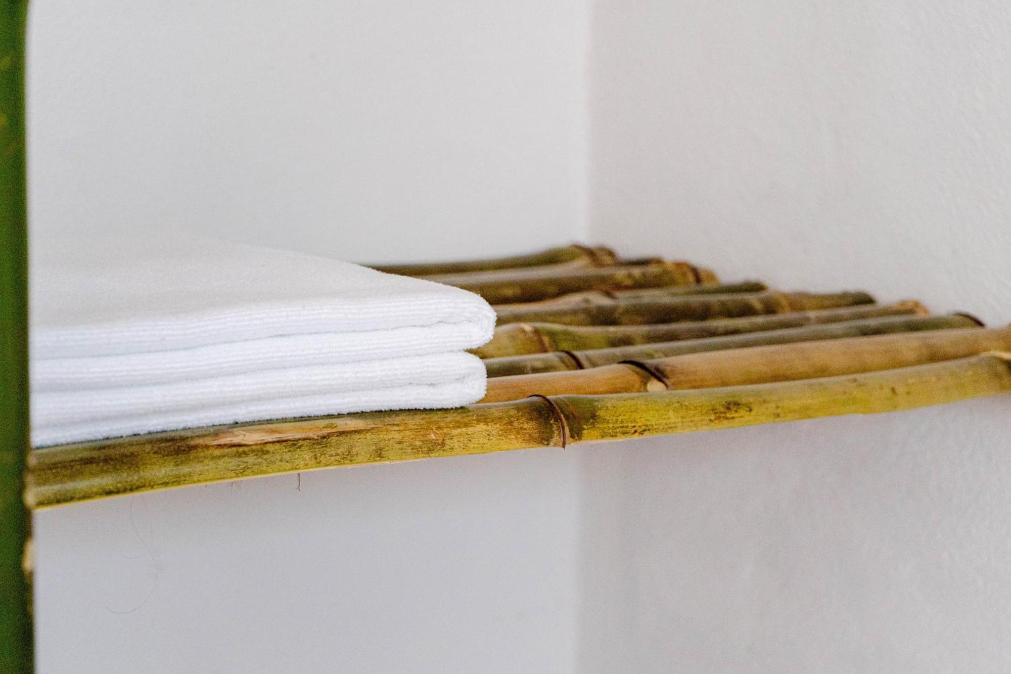 Buenosdias Izamal Bed & Breakfast ภายนอก รูปภาพ