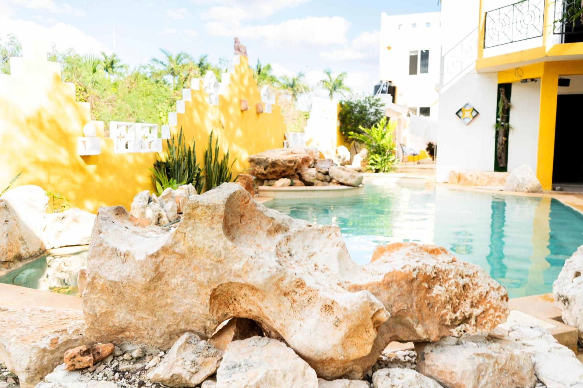Buenosdias Izamal Bed & Breakfast ภายนอก รูปภาพ