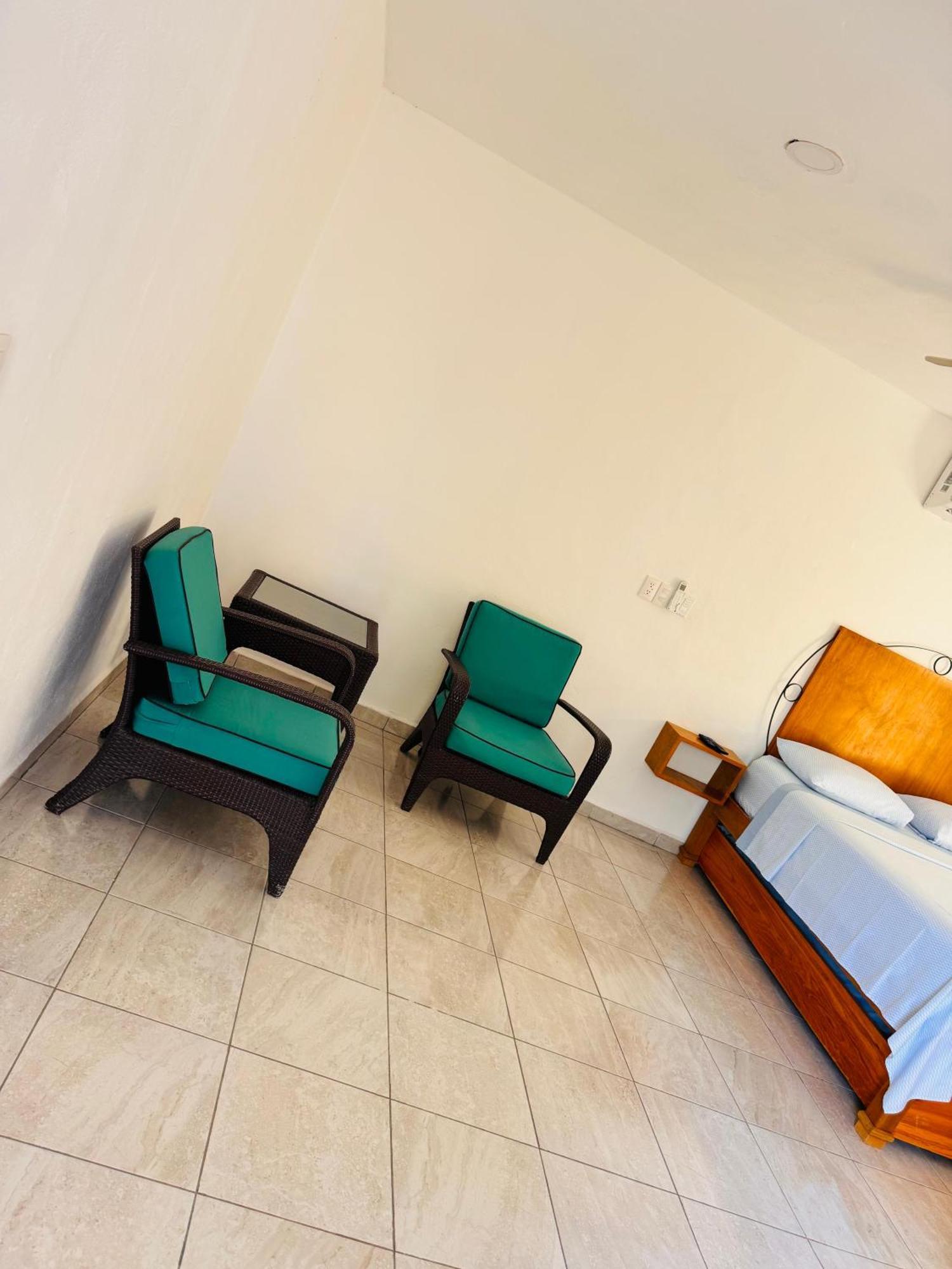Buenosdias Izamal Bed & Breakfast ภายนอก รูปภาพ